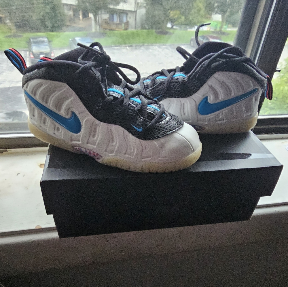 Nike little posite pro